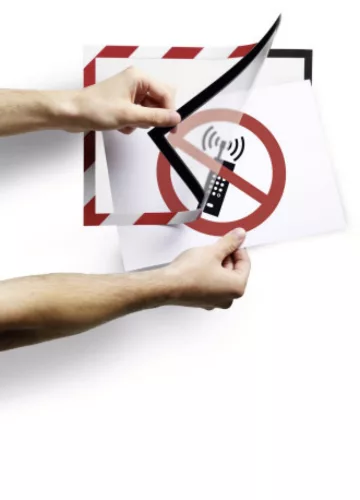 Infókeret A4, öntapadó mágneses záródás 2 db/csomag, Durable Duraframe® Security, piros/fehér